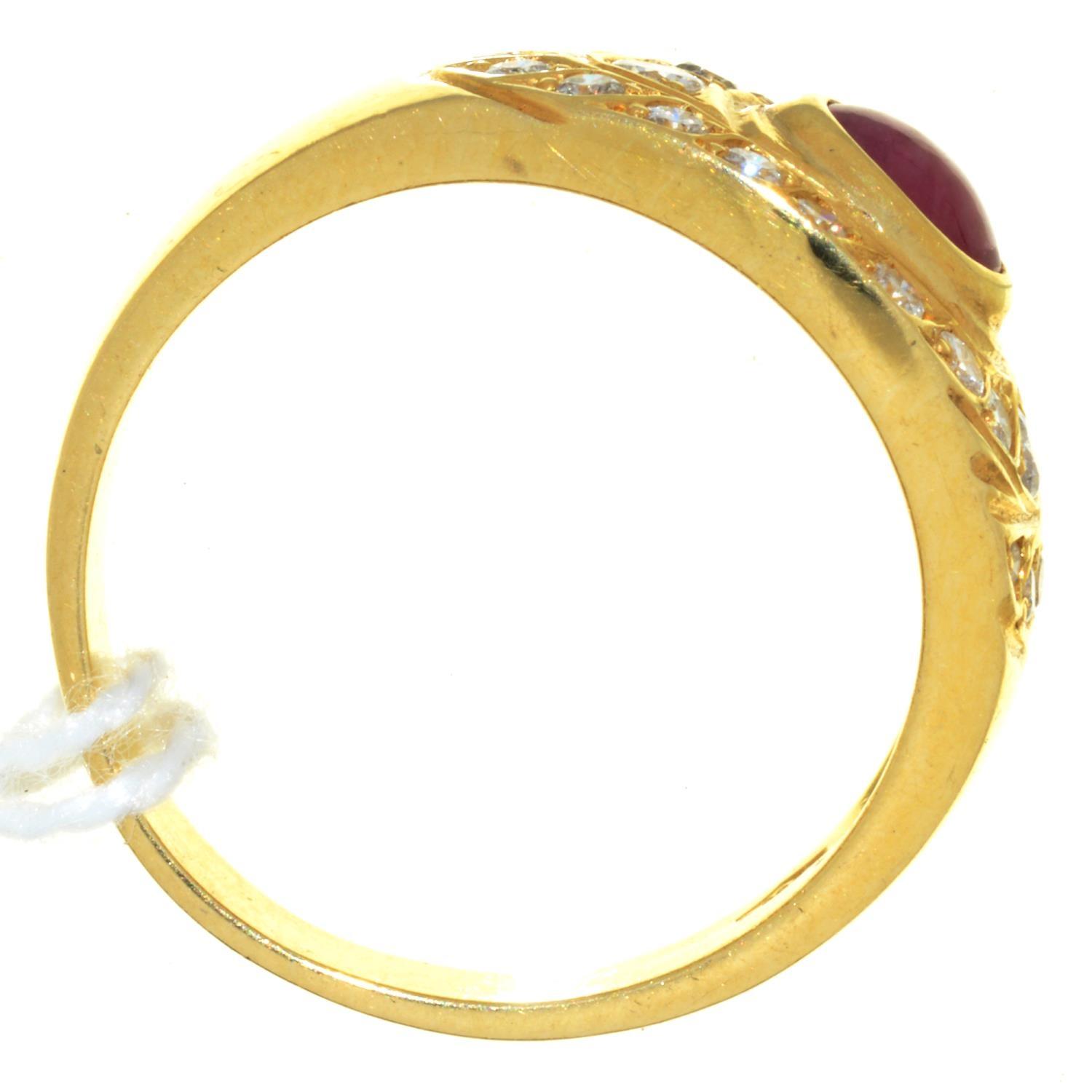A RUBY AND DIAMOND RING WITH SINGLE CENTRAL RUBY CABOCHON, IN GOLD MARKED 750, 7.1G, SIZE O½ Good - Image 2 of 2