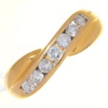 A DIAMOND TWIST RING IN 18CT GOLD, 5G, SIZE O½ Good condition