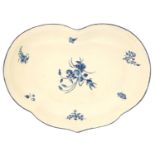 A WORCESTER BLUE AND WHITE OSIER MOULDED KIDNEY SHAPED DESSERT DISH, C1775-80  transfer printed with