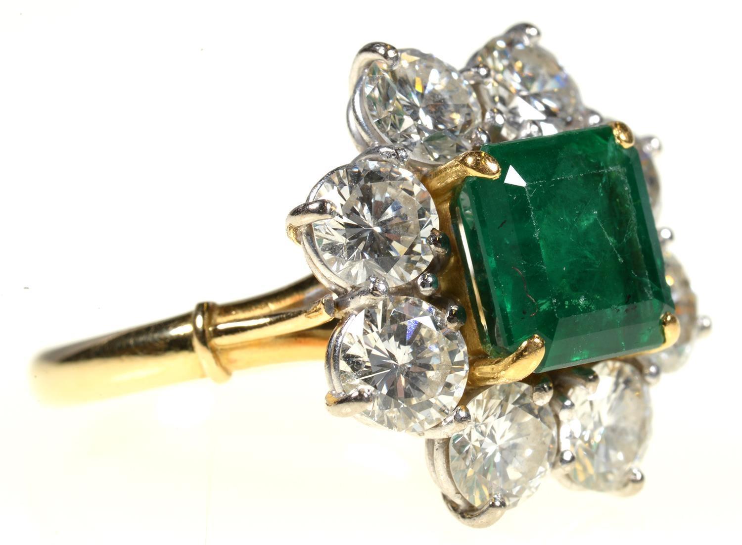 AN EMERALD AND DIAMOND RING,  with step cut emerald of approx 6 x 6mm and of approx 2ct, in a - Image 2 of 6