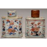 A CHINESE IMARI TEA CADDY AND COVER AND A CONTEMPORARY CHINESE IMARI REEDED TEA CADDY, MID 18TH C