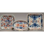 A CHINESE IMARI OVAL DISH OR SPOON TRAY AND TWO SHAPED SQUARE DISHES, EARLY18TH C  decorated with