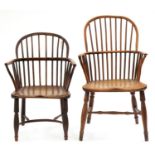 A VICTORIAN YEW WOOD WINDSOR CHAIR, C1840, WITH SPINDLE BACK, INCURVED ARM SUPPORTS AND ELM SEAT,