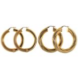 A PAIR OF 9CT GOLD HOOP EARRINGS, 44MM, IMPORT MARKED SHEFFIELD 1994 AND A PAIR OF SIMILAR GOLD