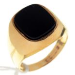 A BLACK ONYX SIGNET RING IN 9CT GOLD, MARKS RUBBED, 9.2G, SIZE V Condition report  Other than the