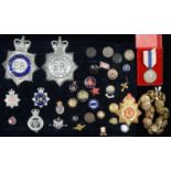 TWO METROPOLITAN POLICE HELMET PLATES, E II R AND MISCELLANEOUS POLICE AND OTHER BADGES, RAF BRASS