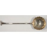 A GEORGE III SILVER SOUP LADLE, ONSLOW PATTERN WITH SHELL BOWL, BY THOMAS WALLIS, LONDON 1766, 5OZ