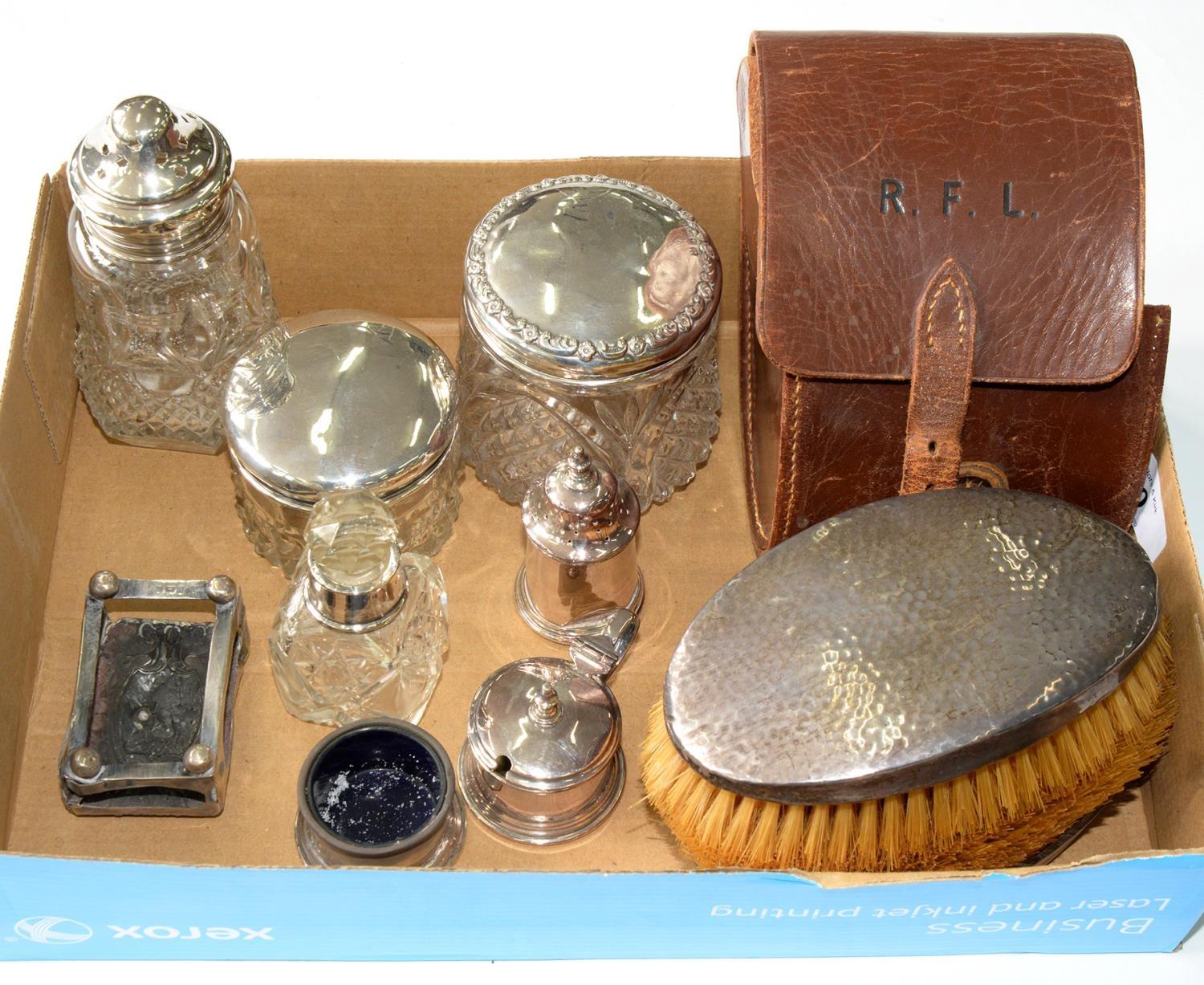 A PAIR OF GEORGE V SILVER GENTLEMEN'S HAIR BRUSHES WITH DIMPLED BACK, BY HORTON & ALLDAY, BIRMINGHAM