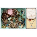 MISCELLANEOUS COSTUME JEWELLERY, ETC Most items in good condition