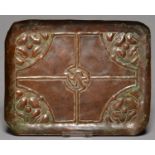 AN ARTS AND CRAFTS COPPER REPOUSSE TRAY, C1910, DECORATED WITH STYLISED ROSES AND BRIARS, 16 X