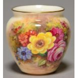 A ROYAL WORCESTER VASE, 1952, PAINTED BY FREEMAN, SIGNED, WITH FLOWERS, A SINGLE FLOWER TO THE