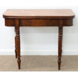 A VICTORIAN MAHOGANY TEA TABLE, MID 19TH C, ON TAPERING TURNED LEGS, 75CM H; 45 X 91CM Top