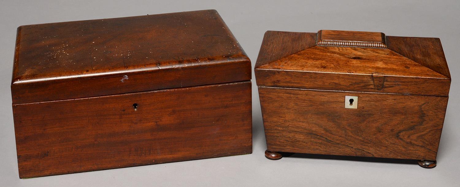 AN EARLY VICTORIAN ROSEWOOD TEA CHEST, THE DIVIDED INTERIOR RETAINING PAIR OF COVERS WITH TURNED