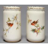 A LOCKE & CO WORCESTER EWER AND PAIR OF VASES, C1902-14, ONE PRINTED AND PAINTED WITH A ROBIN ON