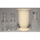 A PAIR OF VICTORIAN FACETED AND REEDED GLASS DECANTERS AND STOPPERS, MID 19TH C, 20CM H, A HOB CUT