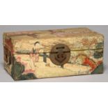 A CHINESE  PAINTED VELLUM COVERED WOOD TRUNK, EARLY 20TH C, DECORATED TO THE LID AND SIDES WITH