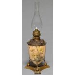 AN AESTHETIC VICTORIAN BRASS AND STAFFORDSHIRE EARTHENWARE OIL LAMP, C1880, THE DETACHABLE GILT