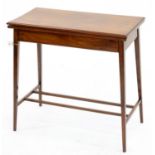 AN EDWARDIAN INLAID MAHOGANY FOLDING CARD TABLE ON SQUARE TAPERING LEGS AND STRETCHER BASE, 73CM