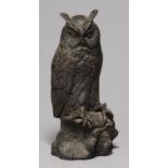 A BRONZE SCULPTURE OF AN OWL ON A LOG, LATE 19TH C, BLACK PATINA RUBBED IN PLACES, 27CM H Dusty,