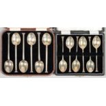 A SET OF  SIX GEORGE V SILVER SEAL TERMINAL TEASPOONS, BY C W FLETCHER, SHEFFIELD 1926 AND A SET
