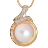 A DIAMOND,  MABE PEARL AND GOLD PENDANT, 26CM H, MARKED 14K AND A GOLD NECKLET MARKED 14K, 19G (2)