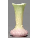 A ROYAL WORCESTER GREEN AND PINK LEAVES VASE, 1913, 12CM H, PRINTED MARK, SHAPE G309 Small chip on