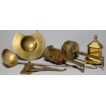 A VICTORIAN BRASS CHESTERMAN'S PATENT LEVER ROASTING JACK, ANOTHER BRASS BOTTLE JACK, A STEEL