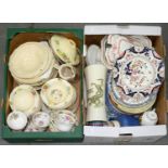 MISCELLANEOUS CERAMICS, TO INCLUDE A 1930'S ROYAL DOULTON MINDEN PATTERN EARTHENWARE DINNER SERVICE
