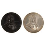 SIR ISAAC NEWTON ROYAL MINT COMMEMORATIVE MEDAL, FROSTED SILVER, 110MM, SPONSOR'S MARK DJG, LONDON