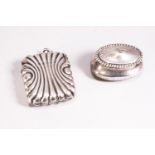 A small silver oval bellied pill box with domed cover set a rope work edge, Birmingham 1900,