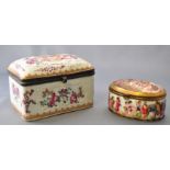 A 19th century Sampson porcelain box,