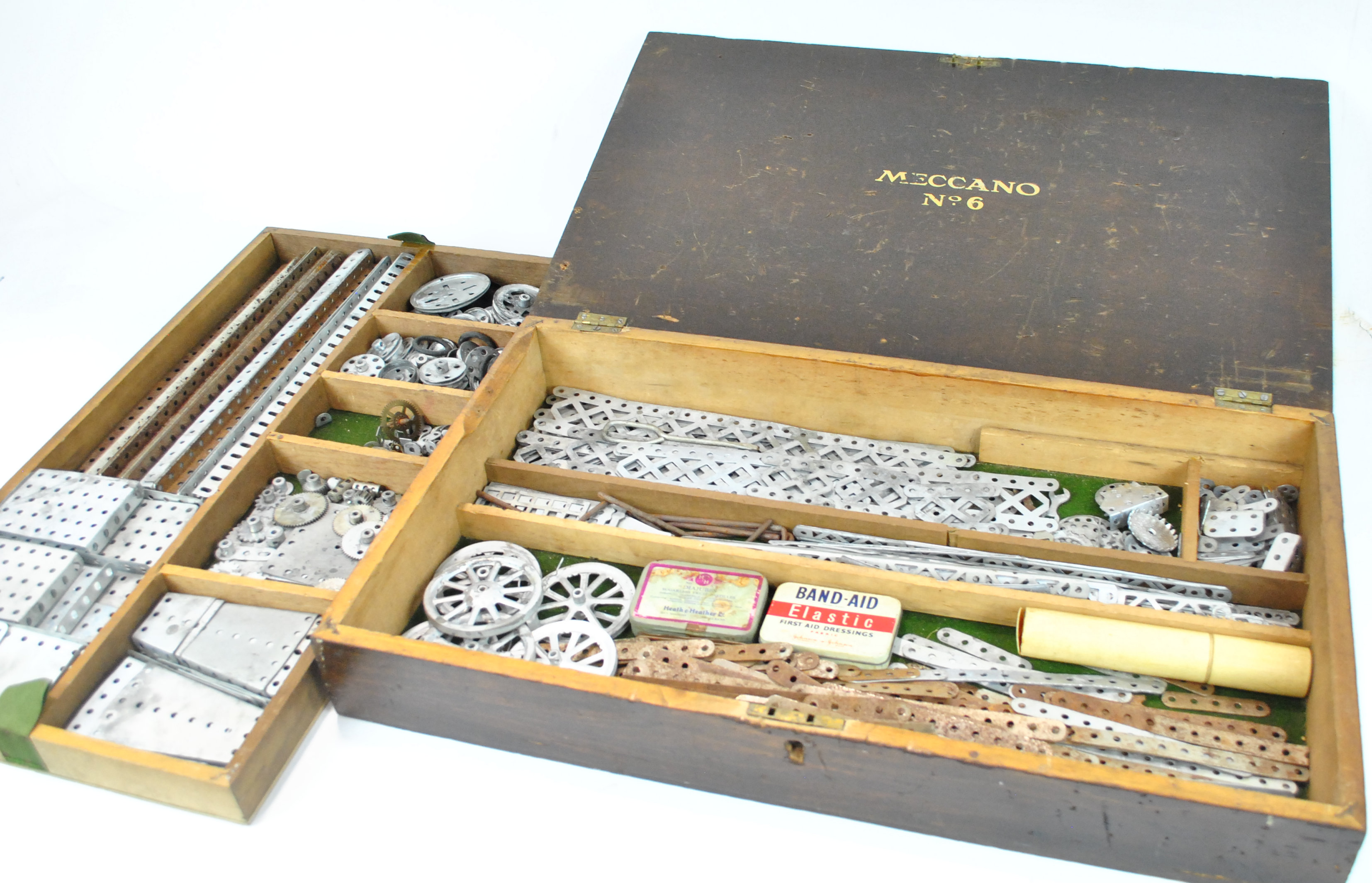A large early Meccano No 6 set, boxed, in original mahogany box, - Image 4 of 4