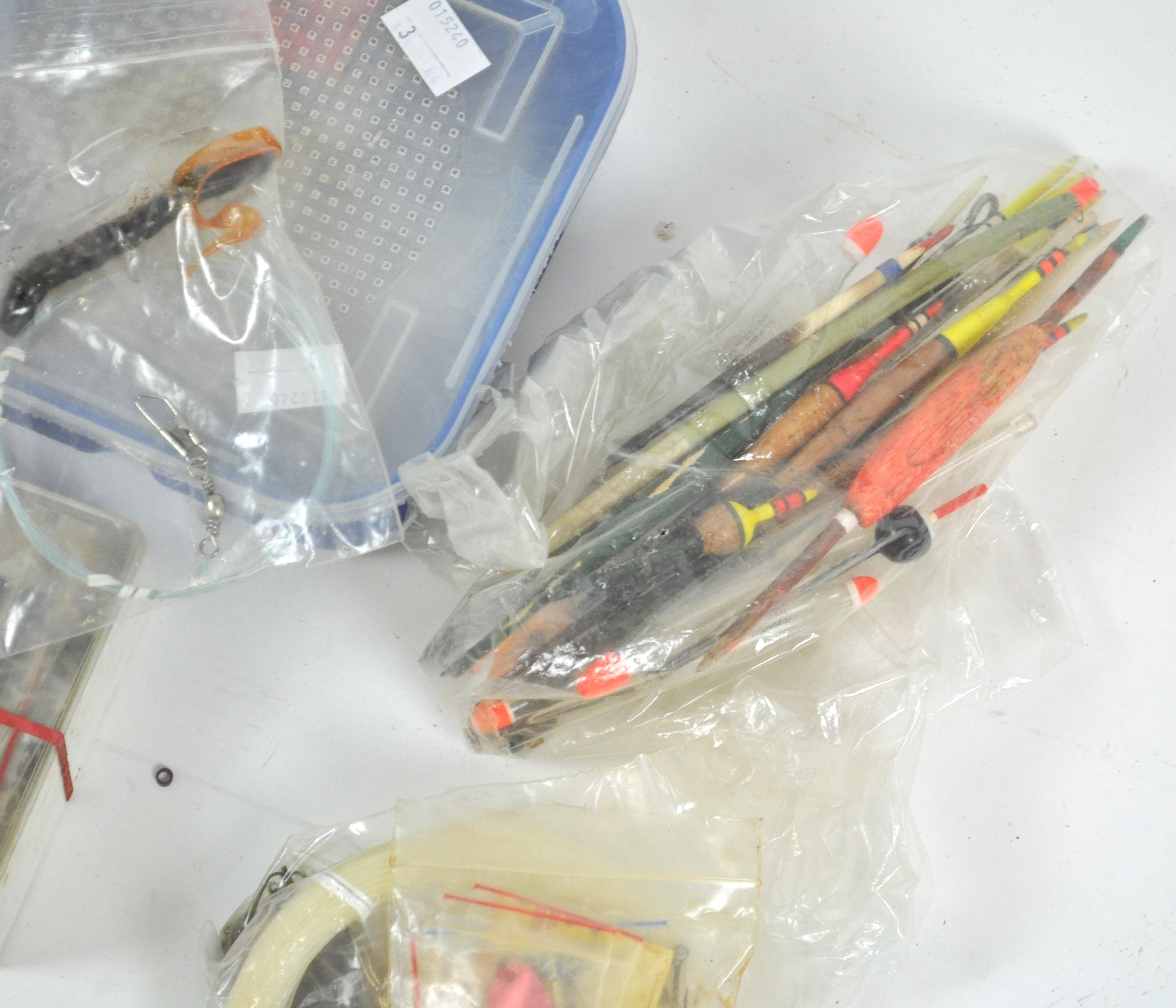 A bag of sea fishing terminal tackle, rig wallets, hooks, booms, swirls, - Image 2 of 5