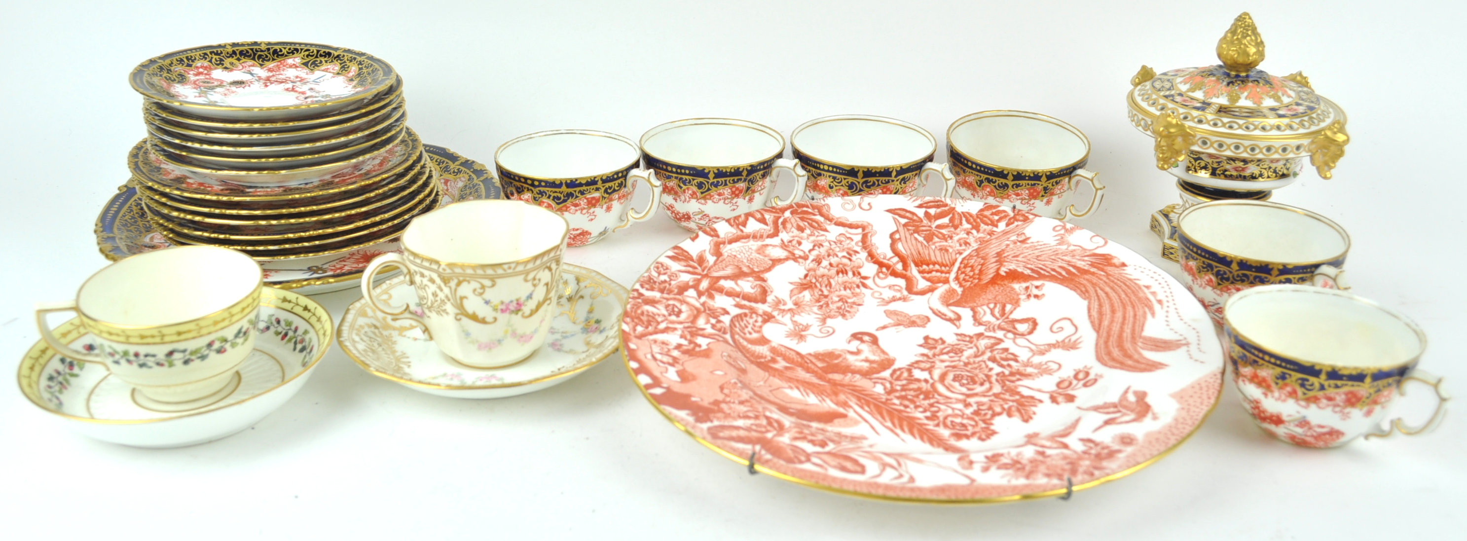 A Royal Crown Derby 5852 'Imari' pattern tea service, comprising six cups,