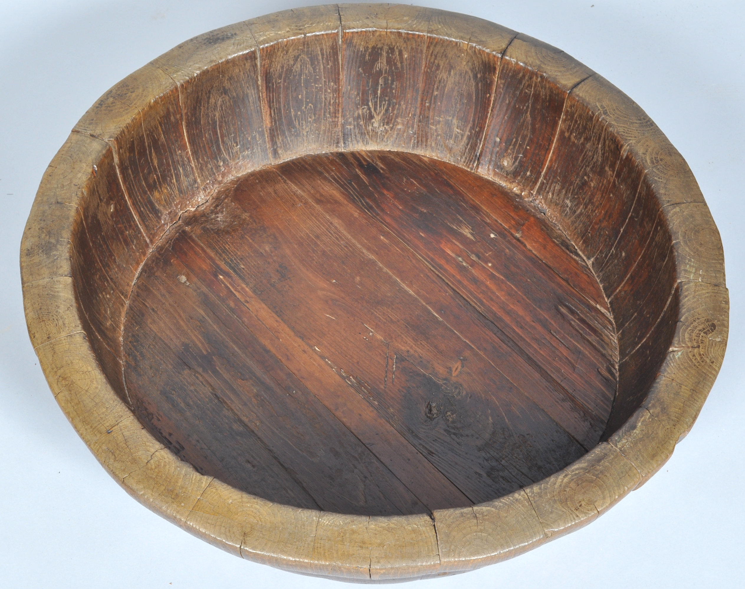 A large staved wooden mixing bowl with iron bindings, - Image 2 of 2