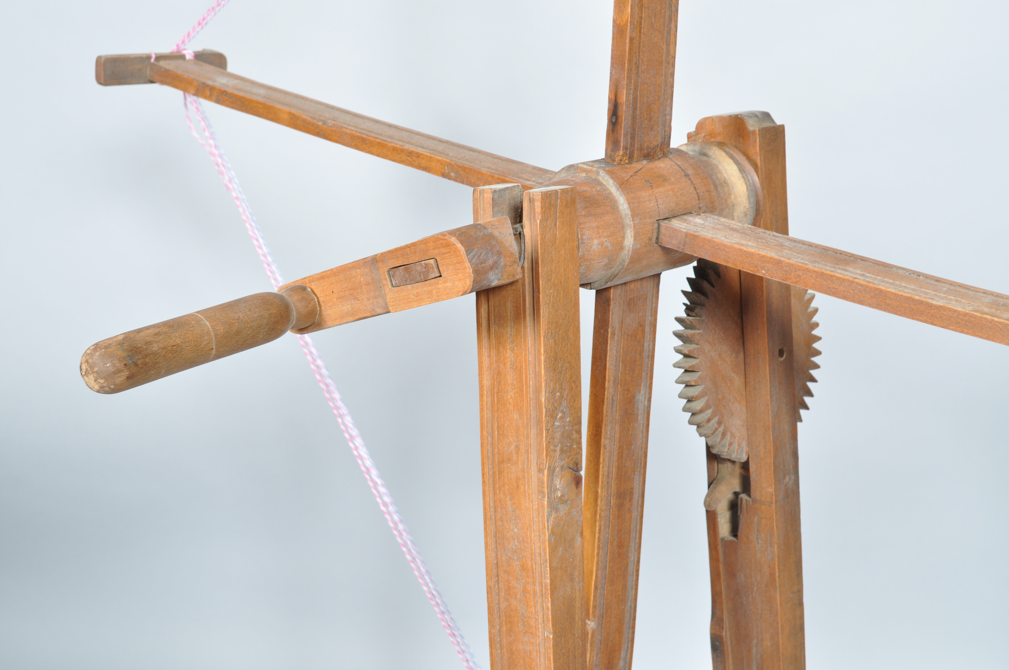 A wood wool winder, of traditional four arm form, - Image 2 of 2