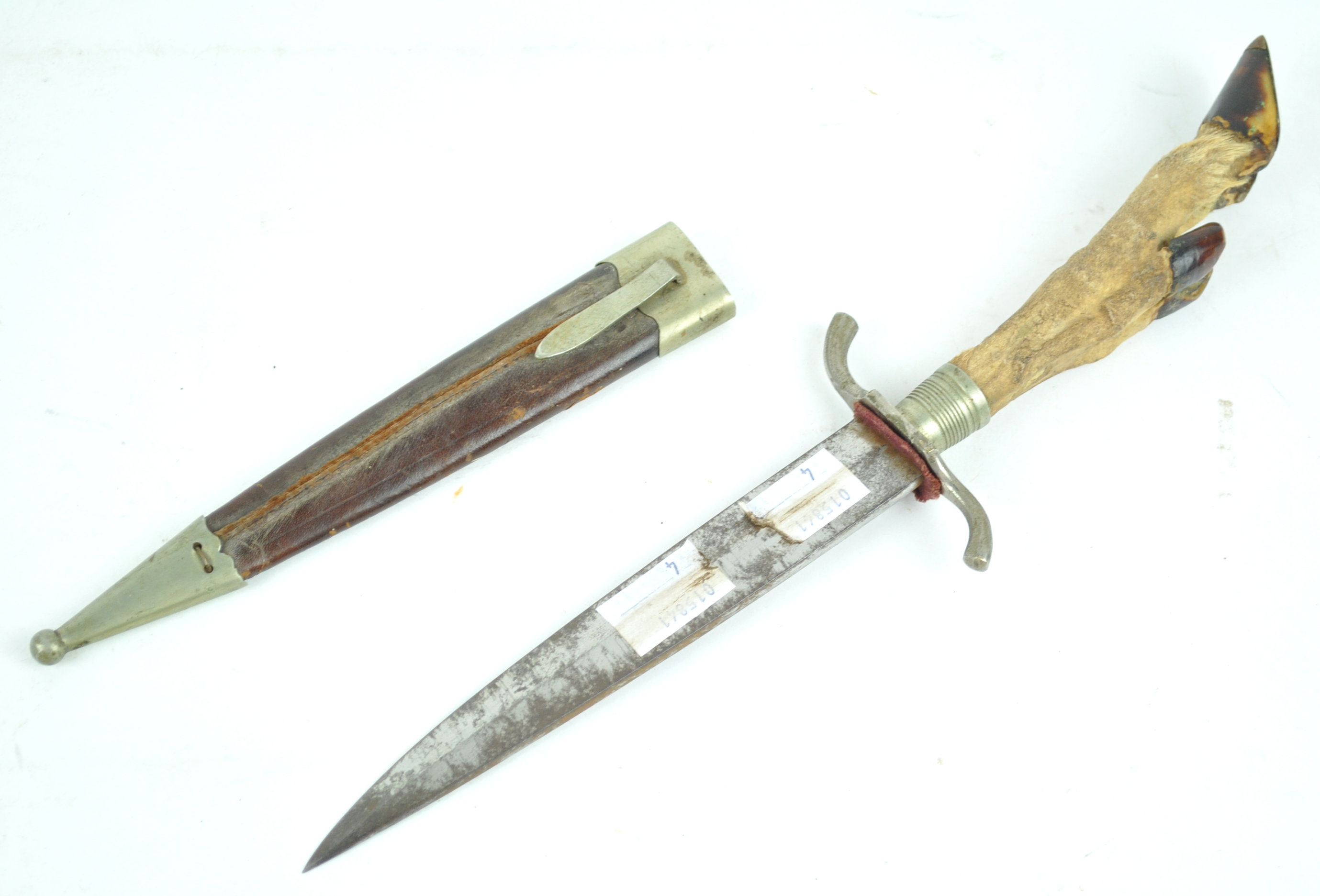 A WWII hunting dagger, marked Rich-ABR-Herder, with leather scabbard and hoof handle, 30. - Image 2 of 6