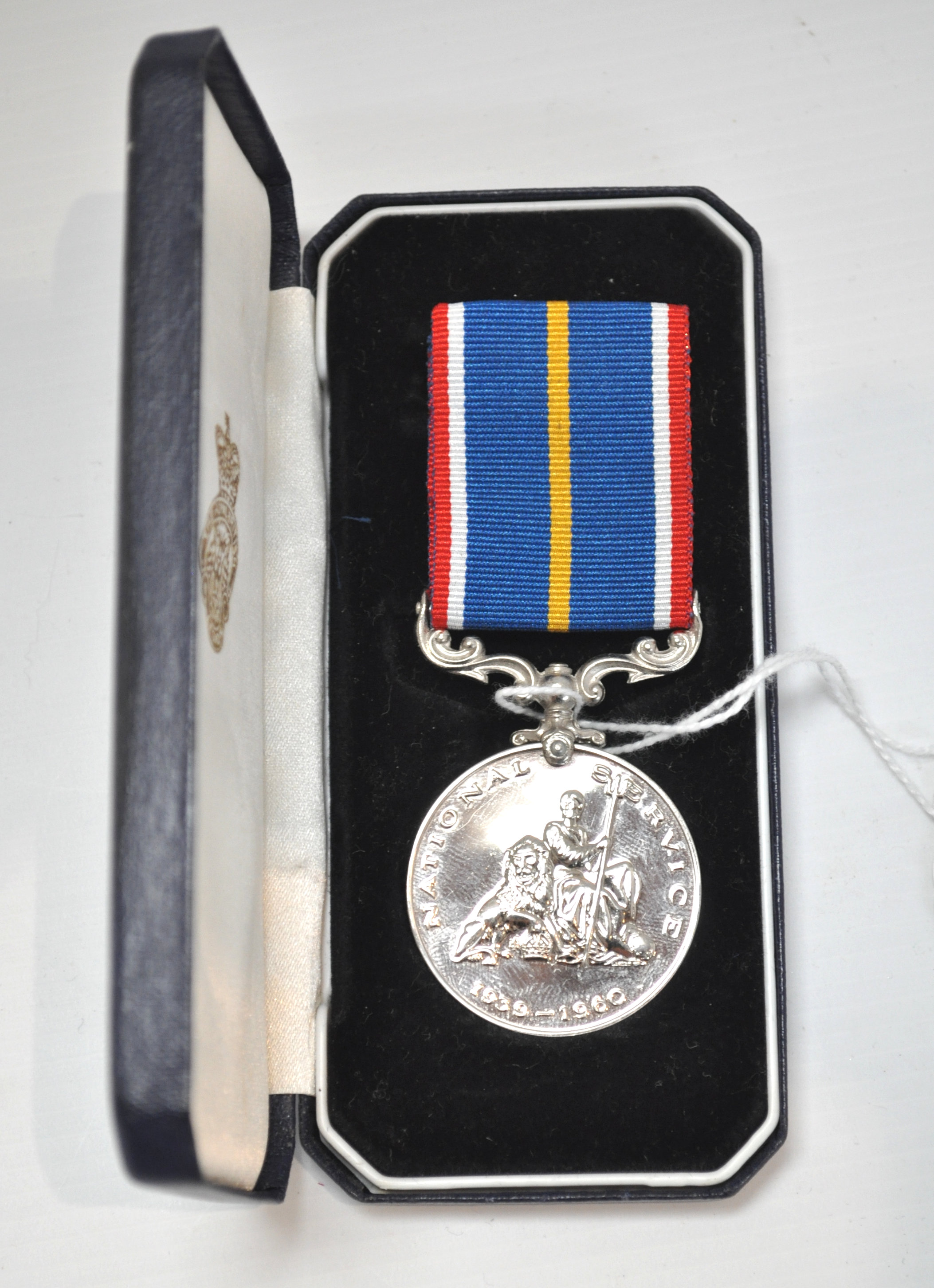 A 1939-60 ER II Service medal 32. - Image 7 of 8