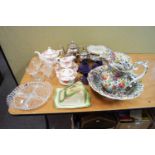 A china wash set,