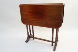 A mahogany small Sutherland table,