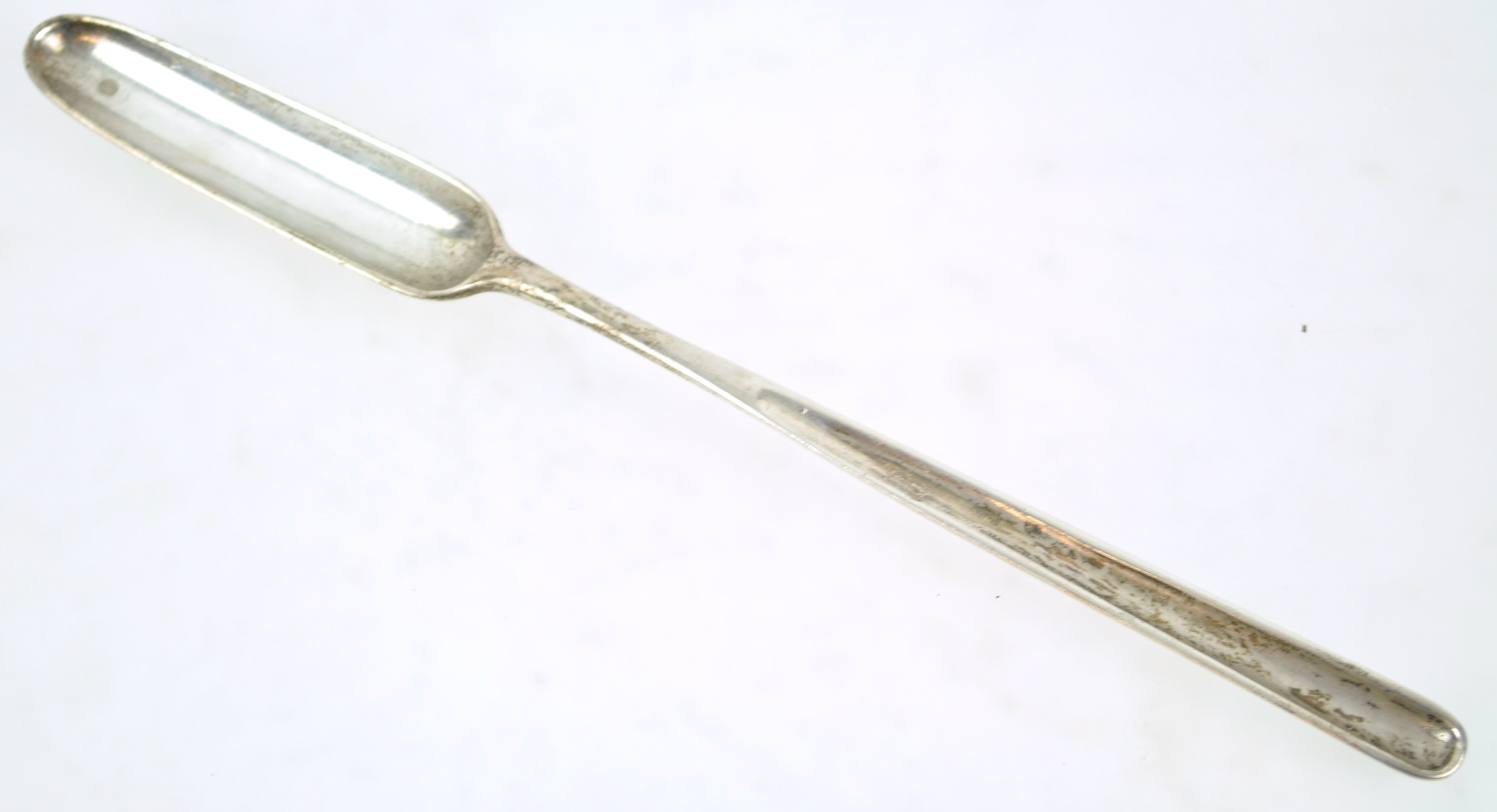 A Hester Bateman silver marrow scoop, of traditional form, marks pressed from finishing rolling, - Image 2 of 4