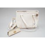 A Mulberry Company handbag and purse, handbag 19cm high x 21cm wide,