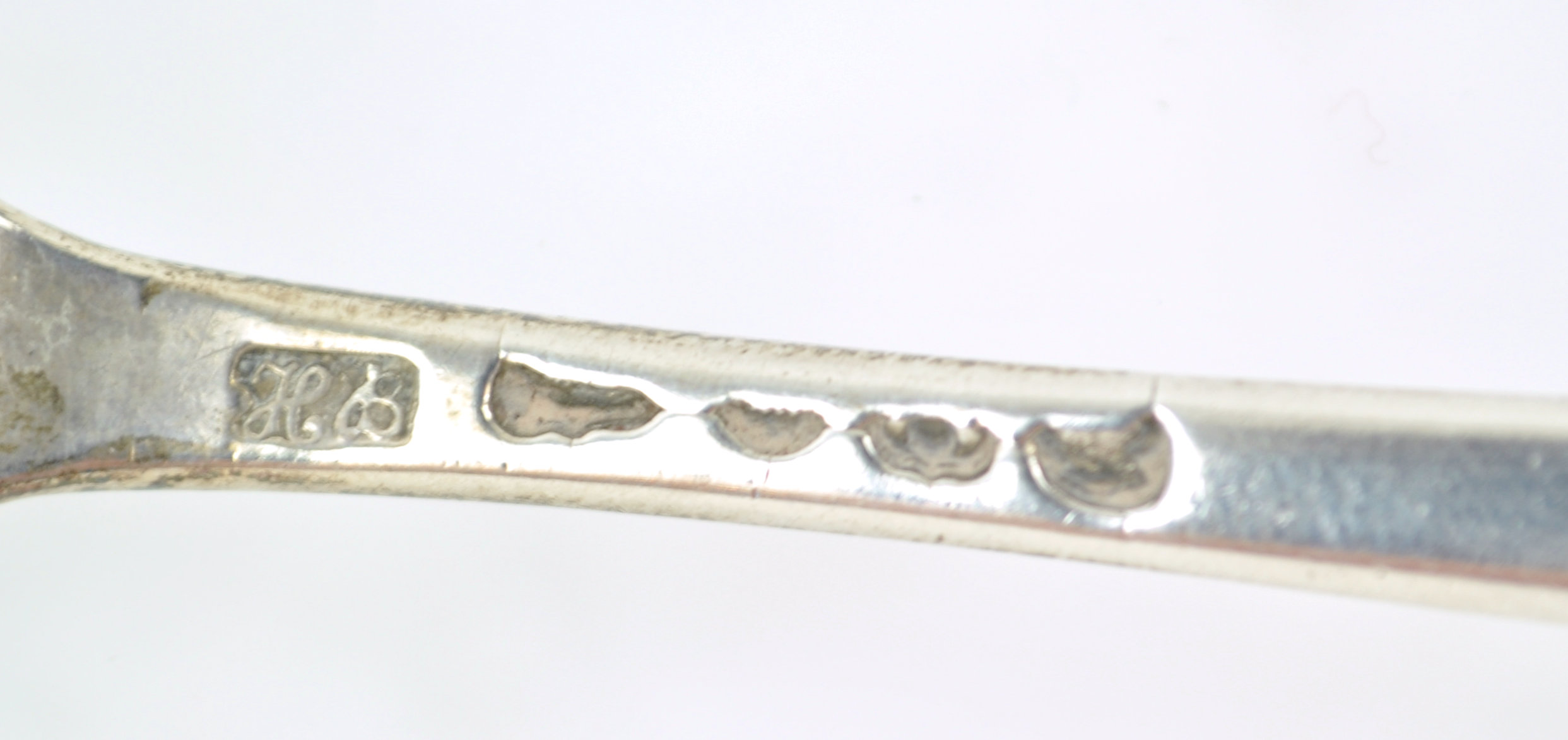 A Hester Bateman silver marrow scoop, of traditional form, marks pressed from finishing rolling, - Image 4 of 4