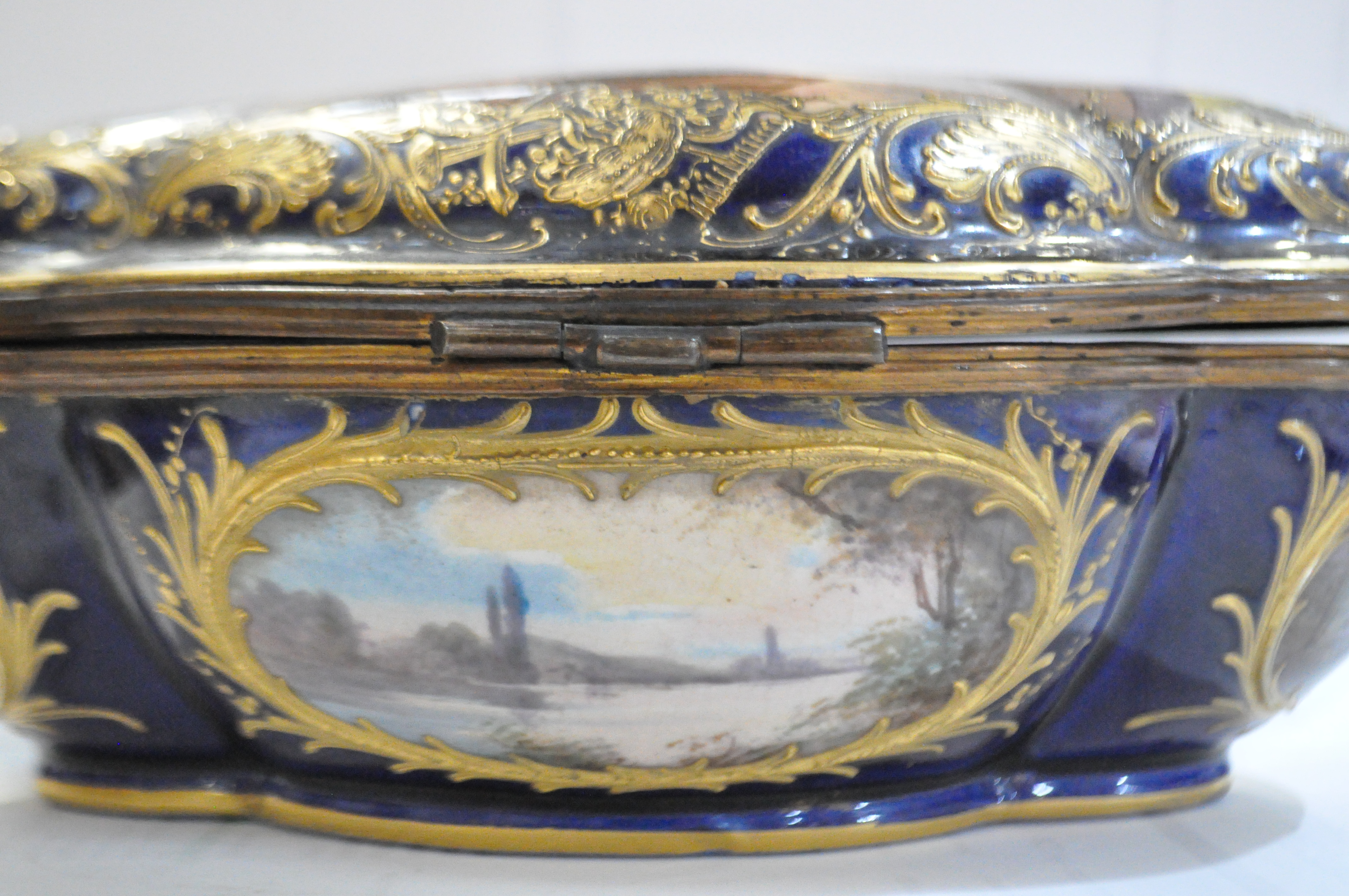 A Sevres style quatrefoil gilt metal mounted box and cover, early 20th century, - Image 4 of 6