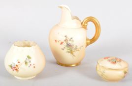 Worcester blush jug and other items,