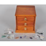 A good collection of assorted loose gem stones to include lapis lazuli, amethyst, perdot, citrine,