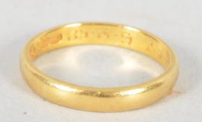 A 22ct wedding ring D profile 4 grams