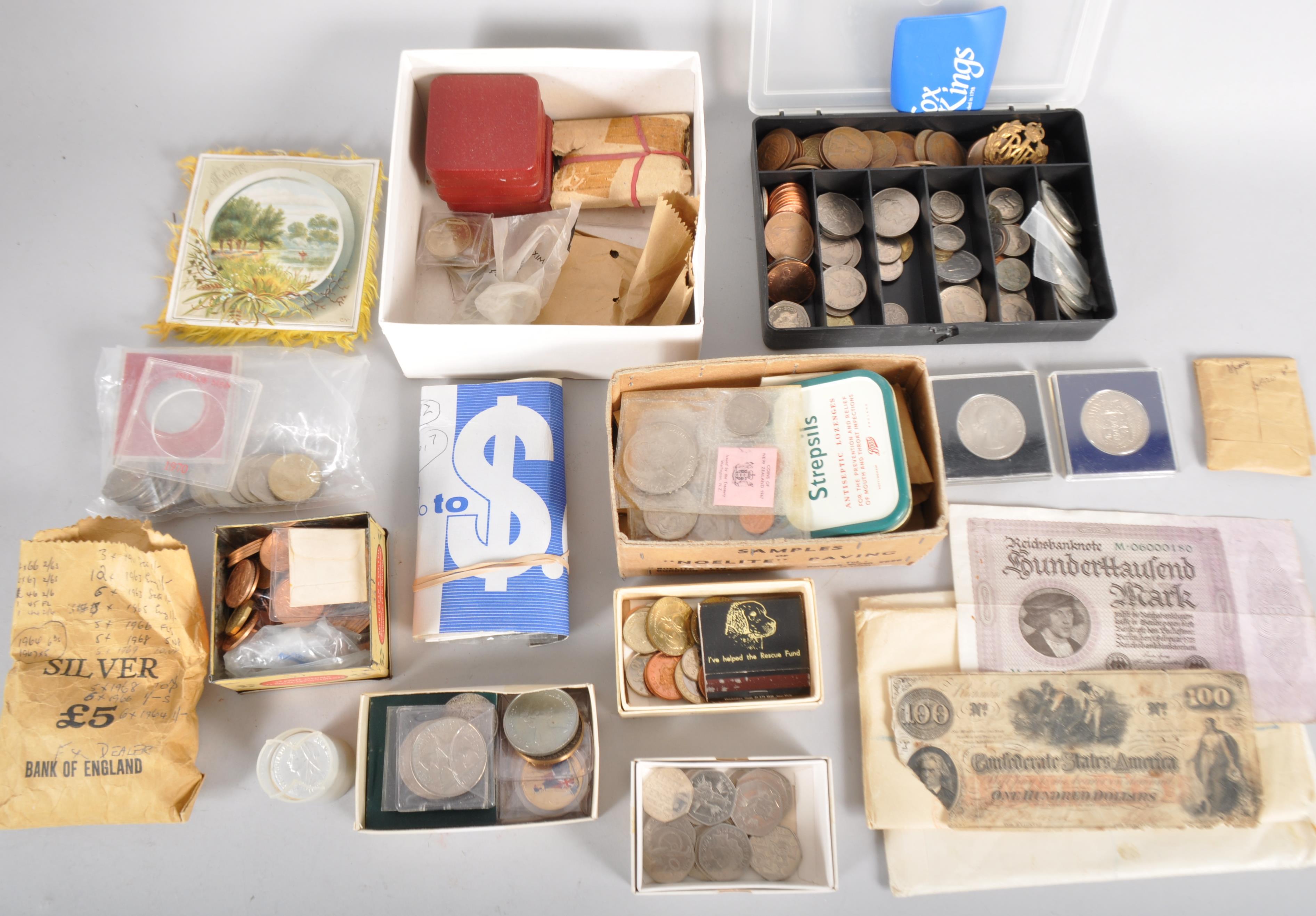 A collection of coinage, to include commemorative First Day examples from New Zealand 1967,