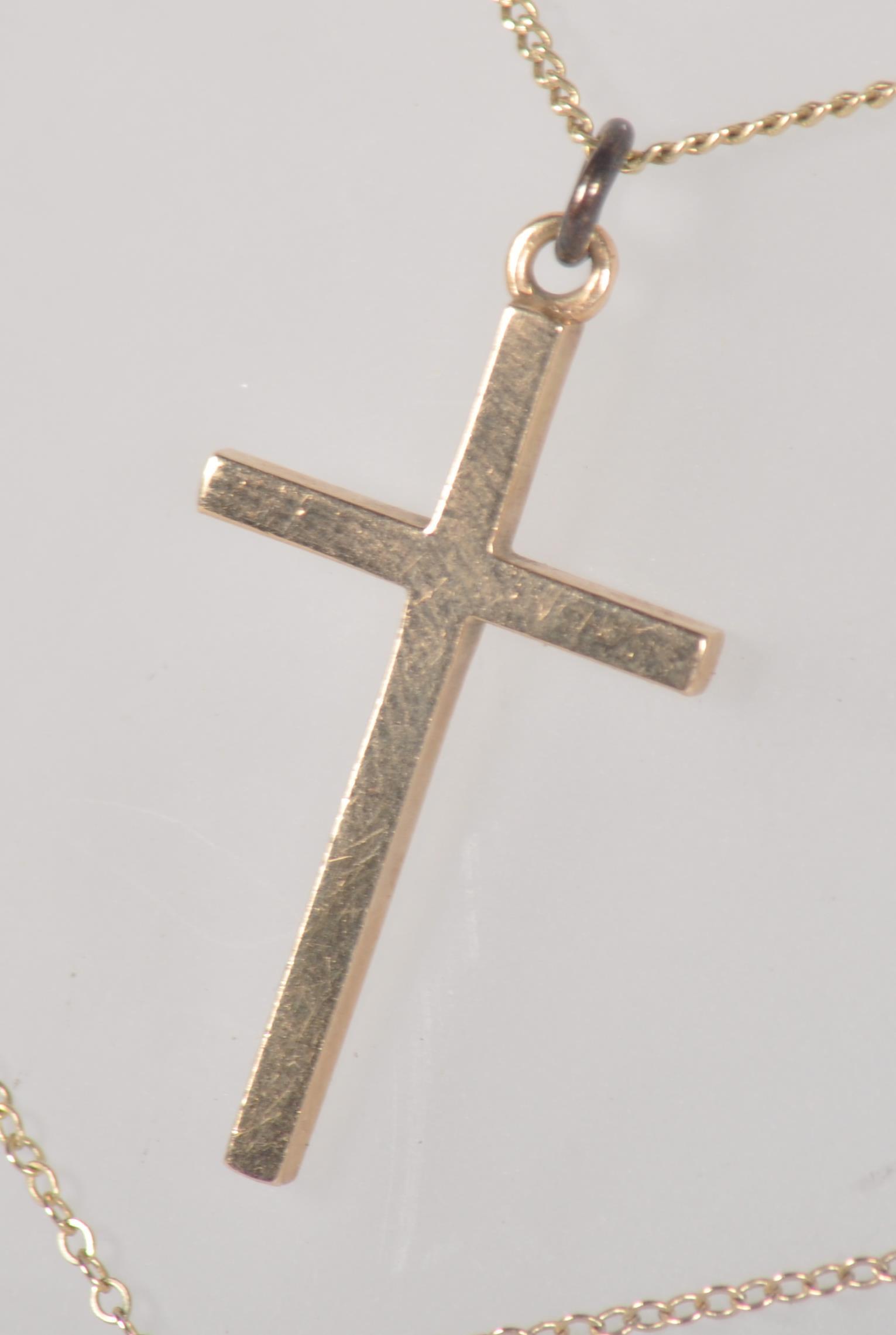 A collection of two cross pendants with chains. - Image 3 of 5