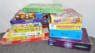 A quantity of games and puzzles